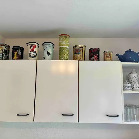 Apartment Geraeumige 2-zimmer In *