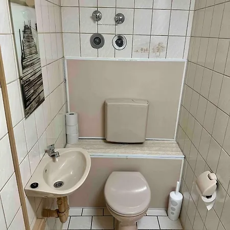 Geraeumige 2-zimmer In Appartement *