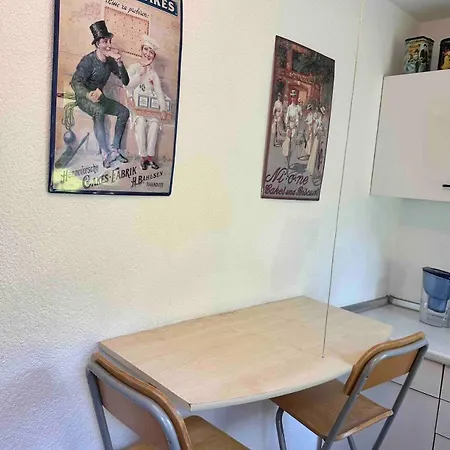 Geraeumige 2-zimmer In Apartment Freiburg im Breisgau