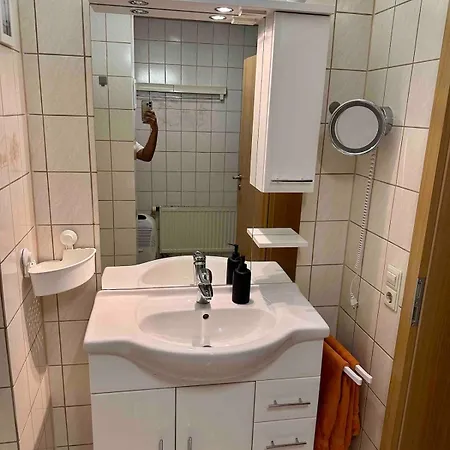 Geraeumige 2-zimmer In Apartment Freiburg im Breisgau